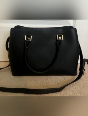 Lily & Ivy Black Pebbled Faux Leather Purse